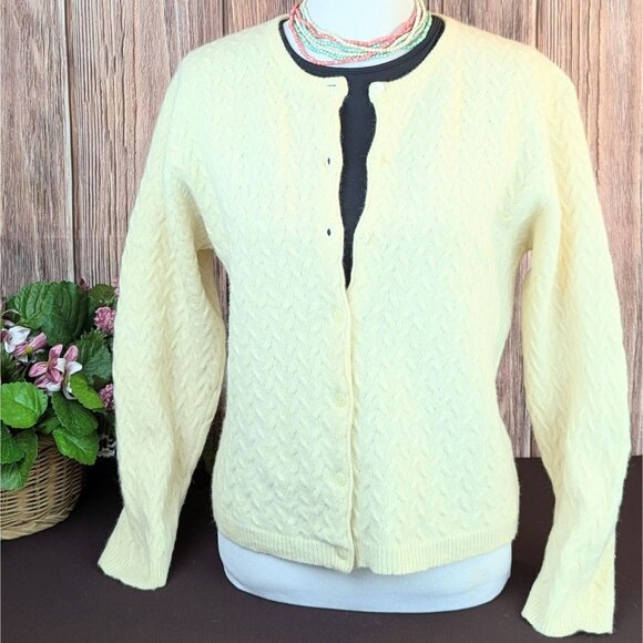 Vintage 70s Womens Cable Knit Crew Neck Cardigan Lambs Wool Angora Luxe Sweater - Picture 1 of 9